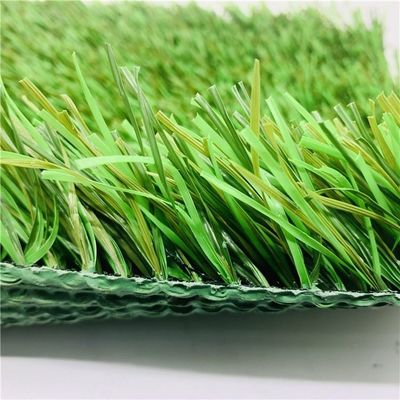 Rumput Buatan Sepak Bola Hijau Alami 60mm Dengan Bentuk Batang